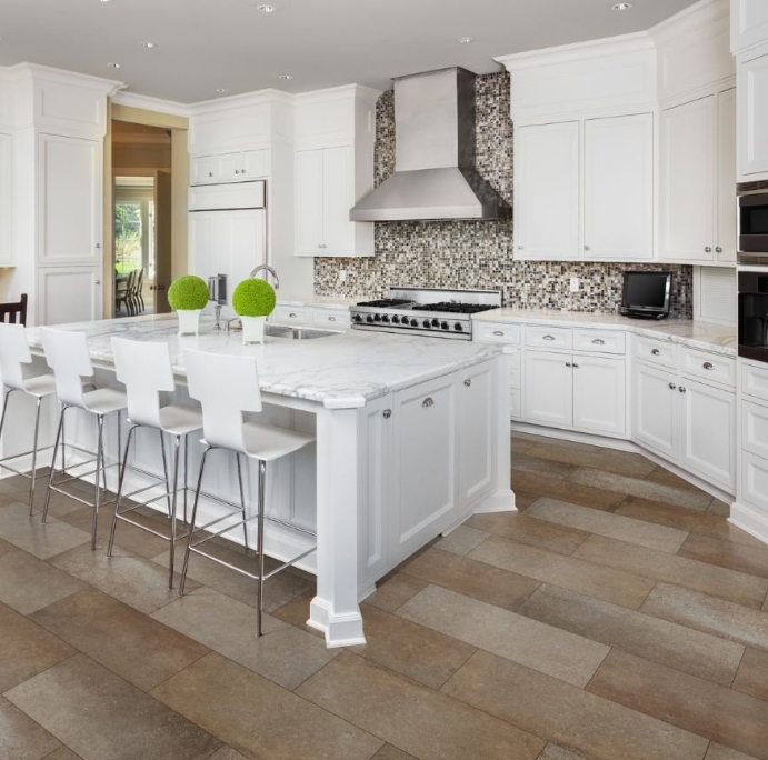 Backsplash tile in bathroom